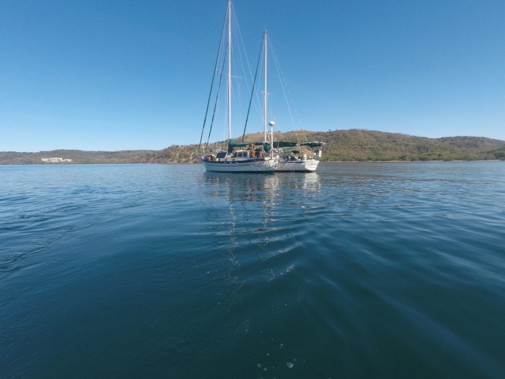 THISLDU and SECOND WIND rafted up in Northern Costa Rica