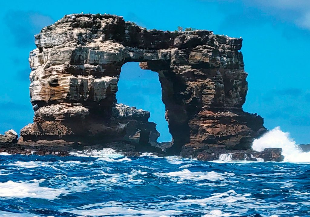 Famed Darwin's Arch in Galapagos Islands collapses from erosion a few days ago 