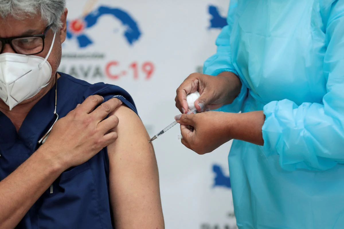 Panama moved to require all public officials to get vaccinated against COVID-19 or undergo weekly coronavirus testing, the health minister said on Wednesday, as the Central American country grappled with a surge in coronavirus cases.