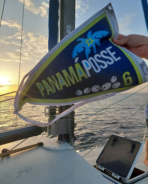 Panama Posse Burgee ripped 